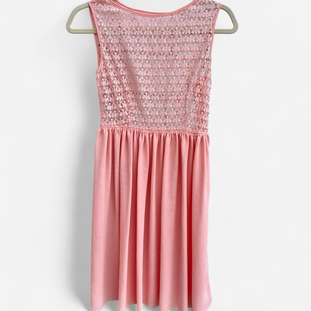 Sleeveless pink lace American Apparel dress